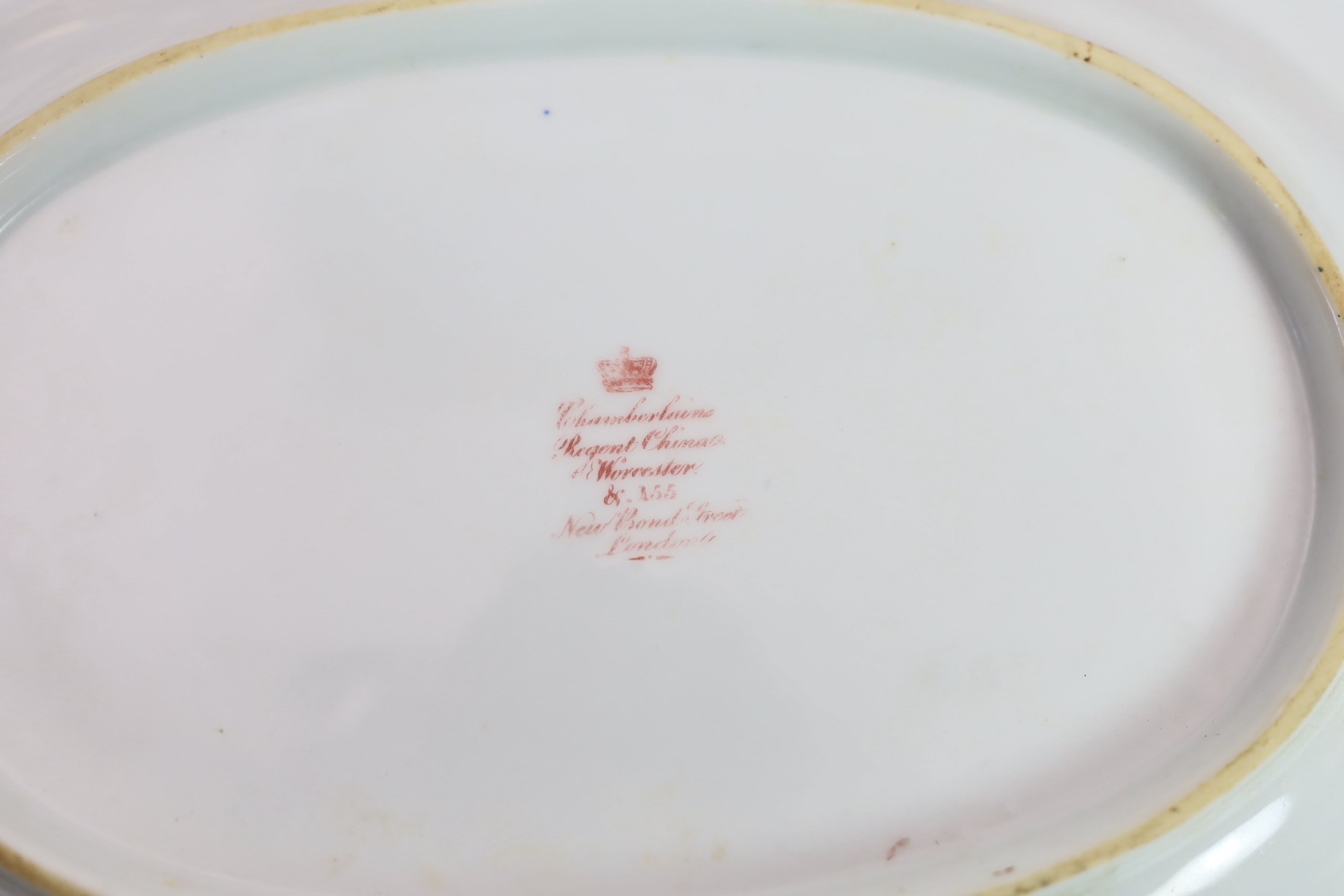 An extensive Chamberlains Worcester Imari pattern dinner service, c.1815-20, some faults